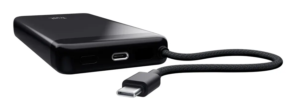 Eksterna baterija TRUST FIERA 20.000 PD Powerbank/Fiks kabel/crna