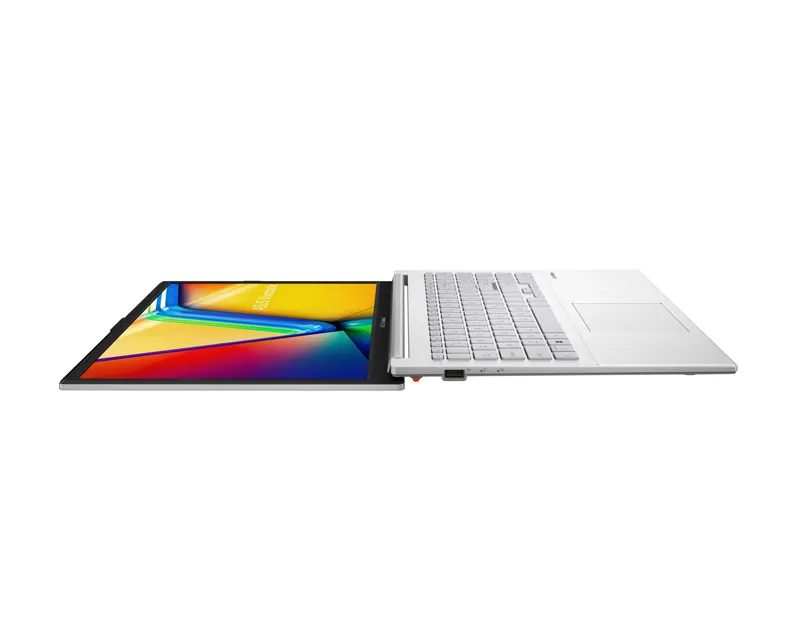 VivoBook GO 15 E1504FA-BQ2865 (15.6 inča FHD, Ryzen 3 30, 8GB, SSD 512GB) laptop